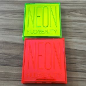 HUDA BEAUTY Eyeshadow set of two